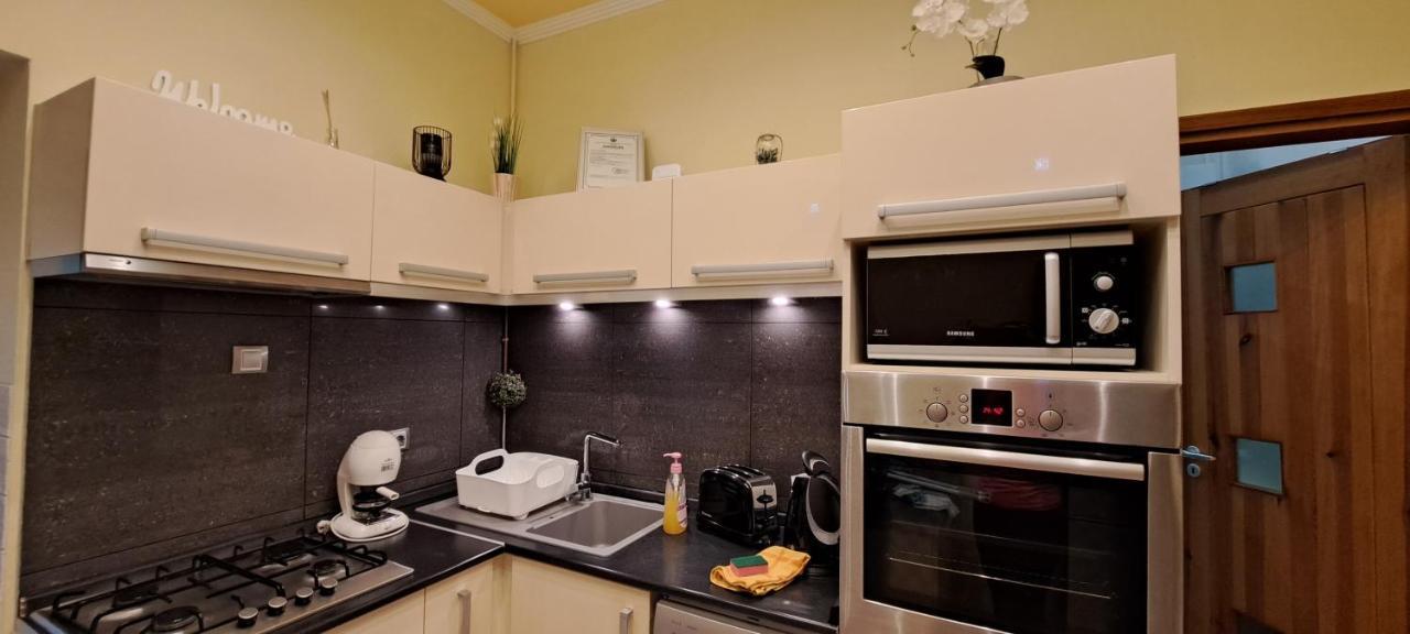 Szandi Belvárosi Apartman Szeged Exterior foto