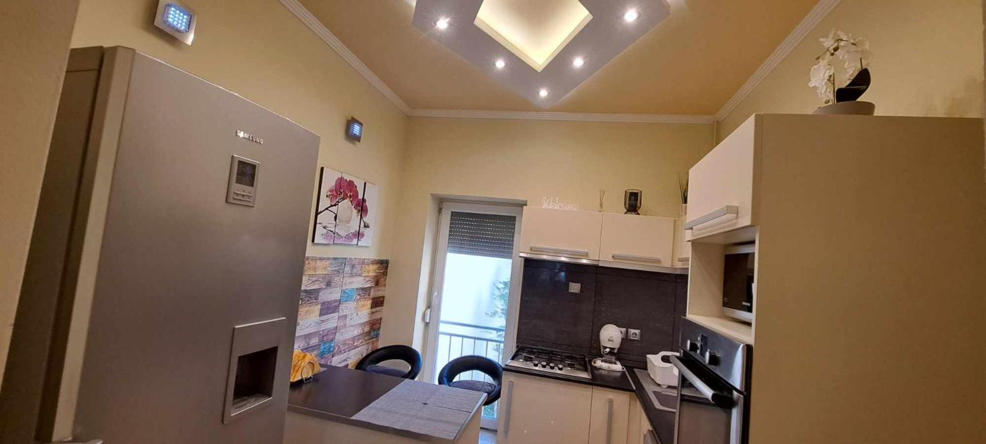 Szandi Belvárosi Apartman Szeged Exterior foto